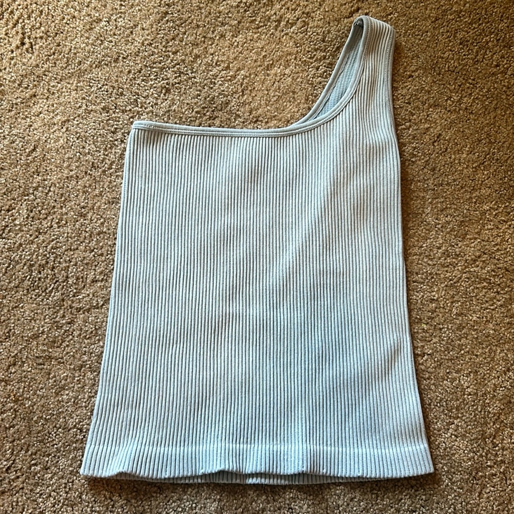 Bella Seamless one‎ shoulder tank; size: M
